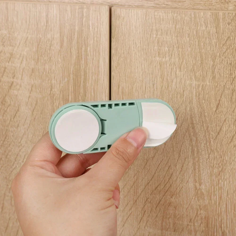 Latch Cabinet Door Protection  - đánh giá và giá Baby Clothing Cupboard